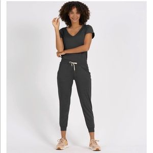 Vuori- All Day Jumpsuit Black